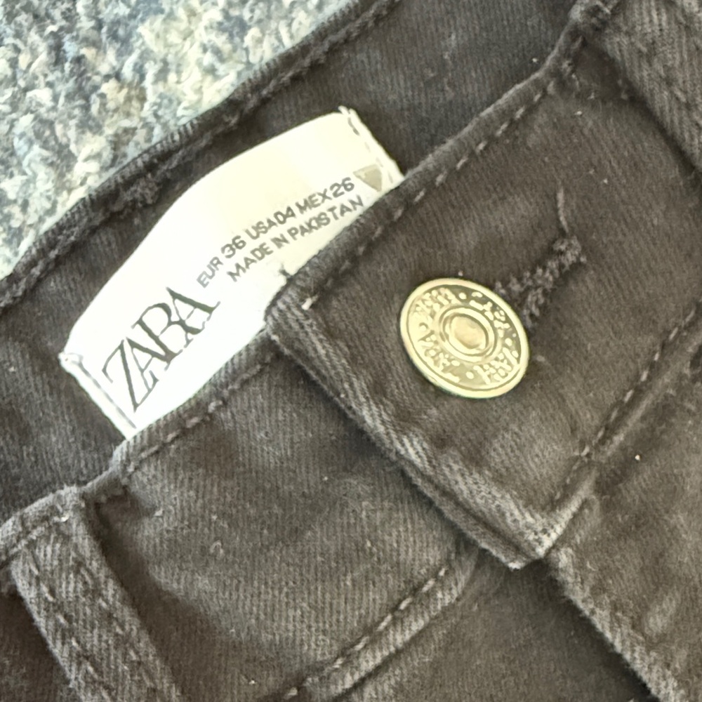 Zara Women's High Waist Black Skinny Jeans - Picture 2 of 4